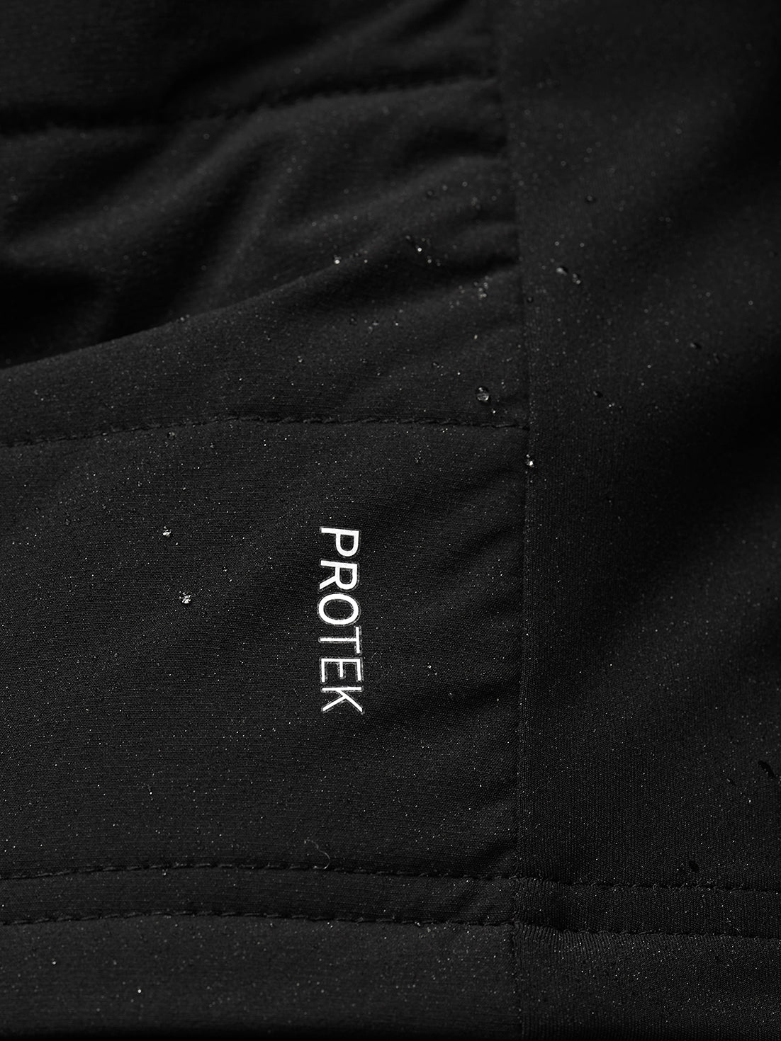Apex Training Gilet - Black - Image 6
