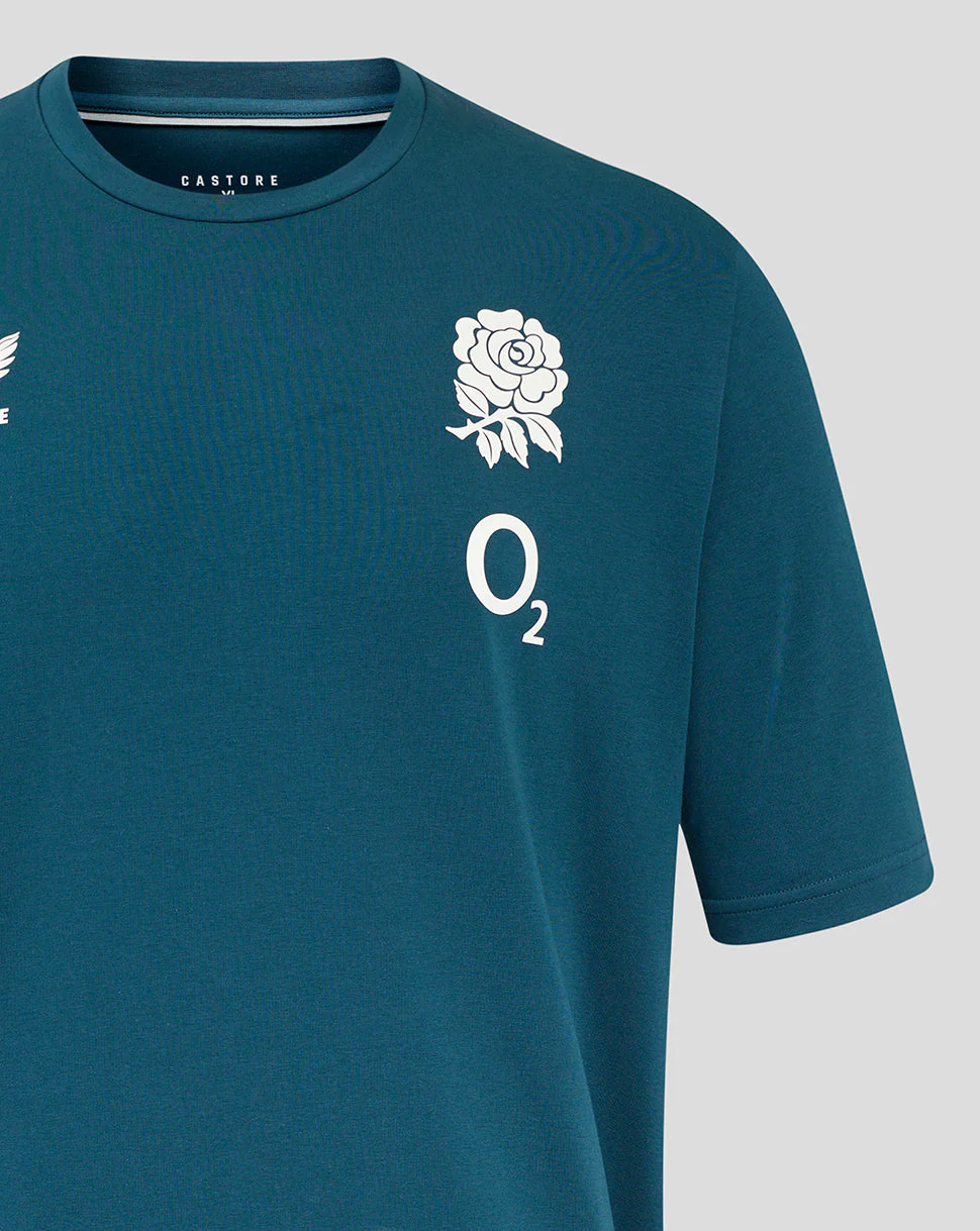 Men's England Rugby 25/26 Travel Short Sleeve Tee - Reflecting Pond - Image 4