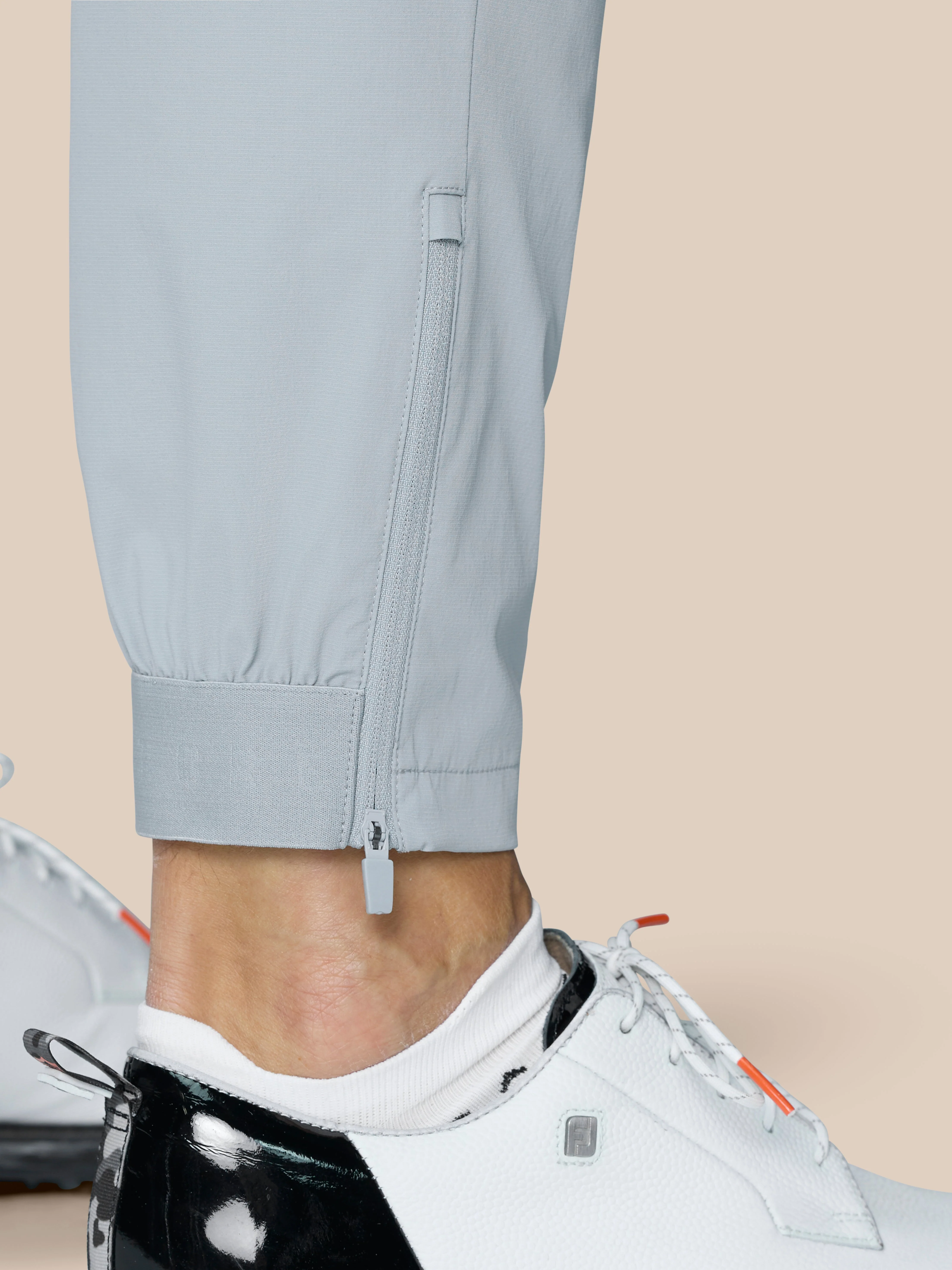 Golf Pinnacle 32" Trousers - Mid Grey - Image 6